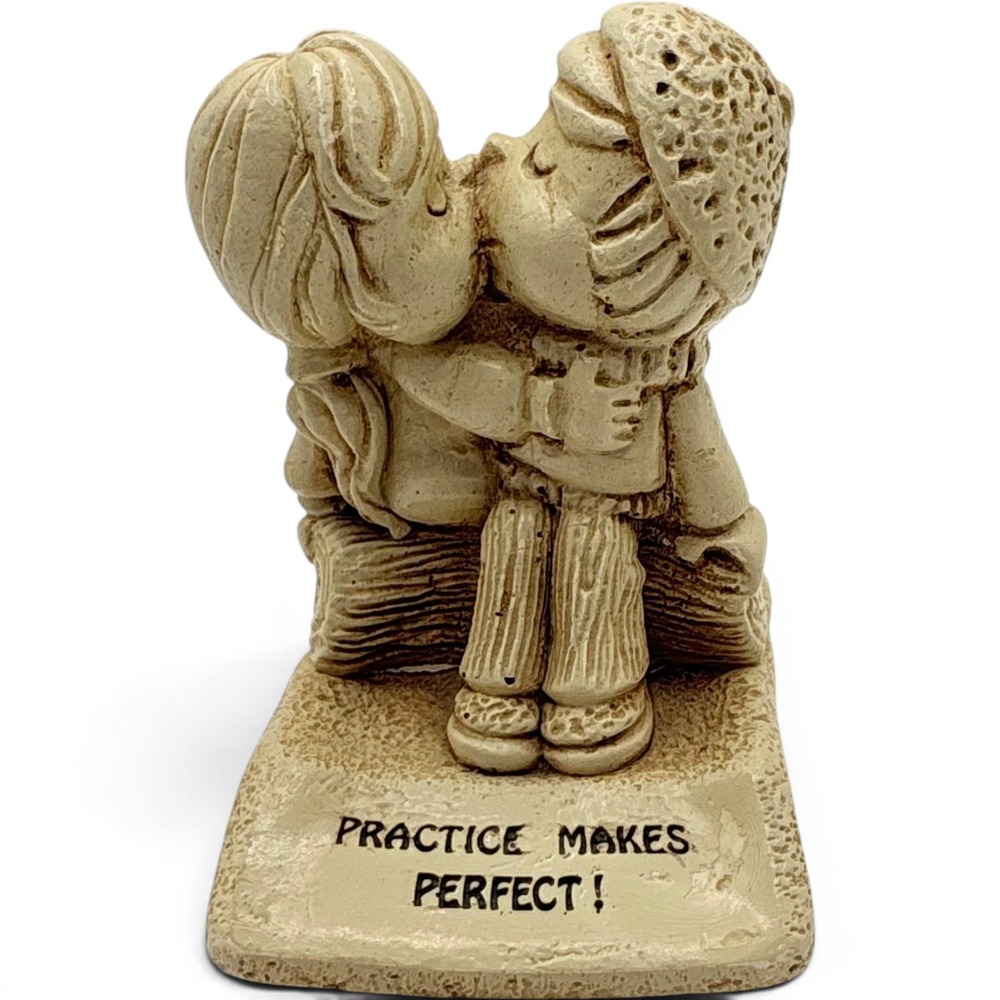 Vintage 1974 Paula Kissing Couple Figurine W-384 Practice Makes Perfect Statue
